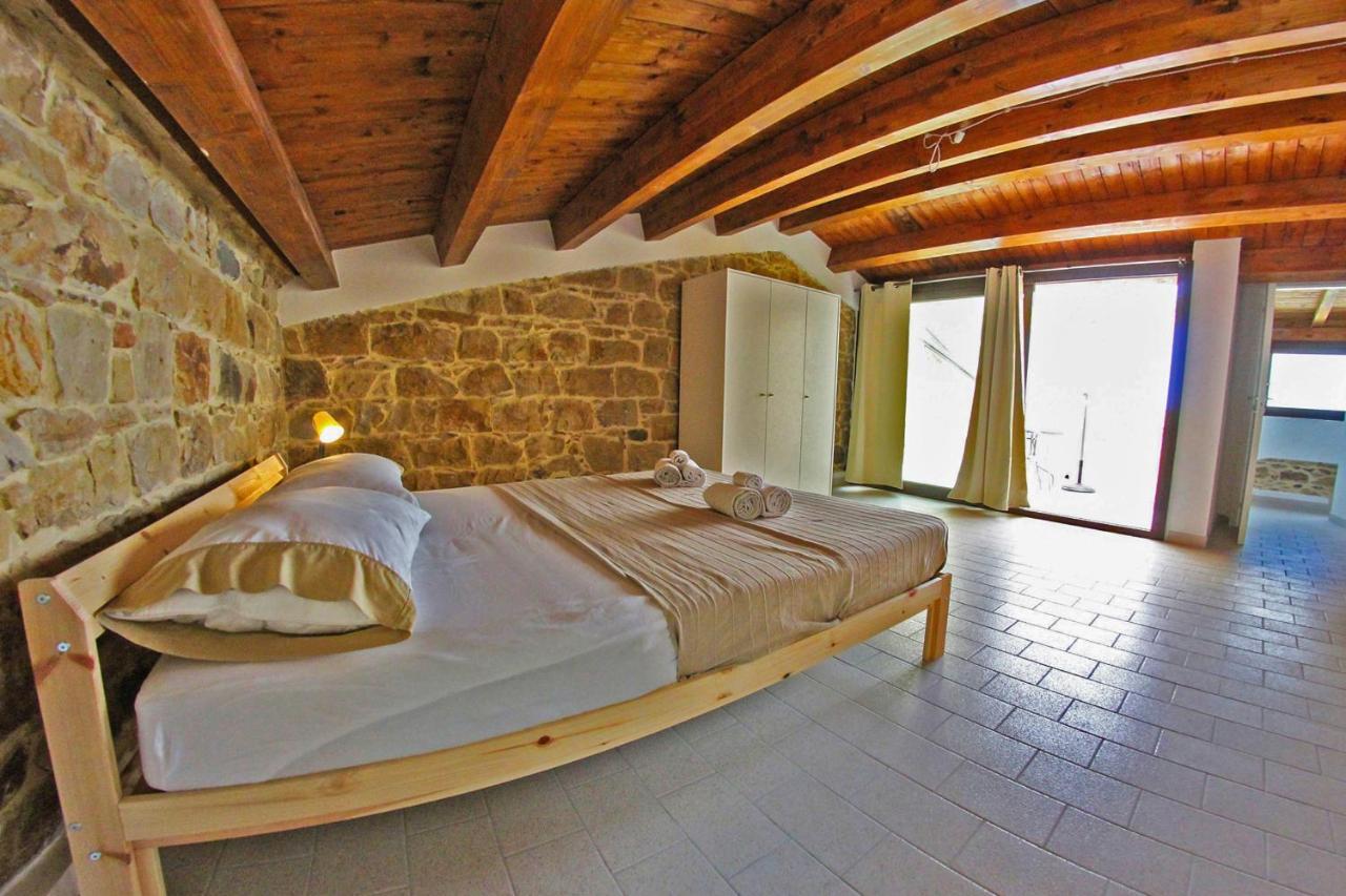 Il Miglio In Piu Bed and Breakfast Castel di Tusa Eksteriør billede