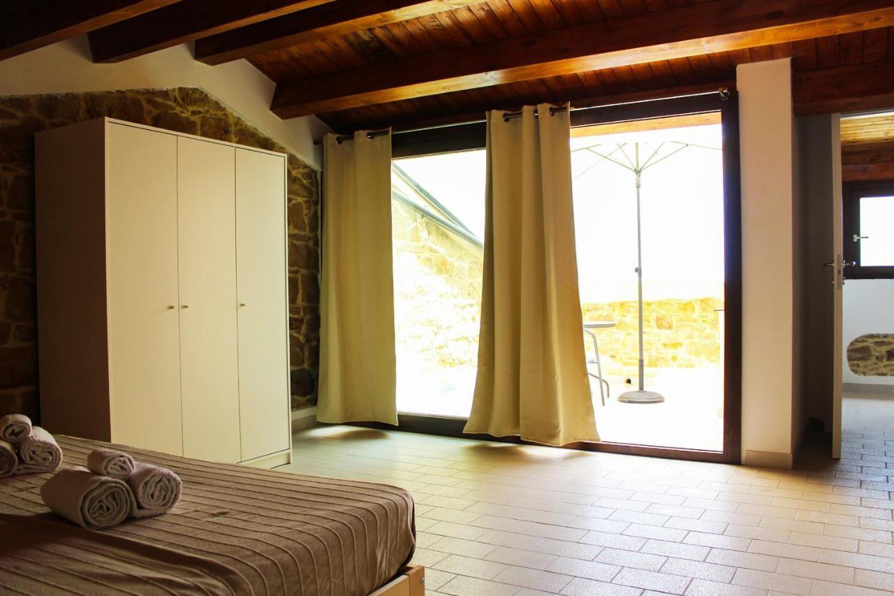 Il Miglio In Piu Bed and Breakfast Castel di Tusa Eksteriør billede